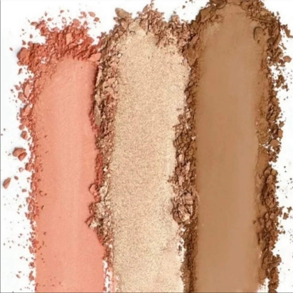 ✨ REALHER Ultimate Glow Getter Cheek Trio